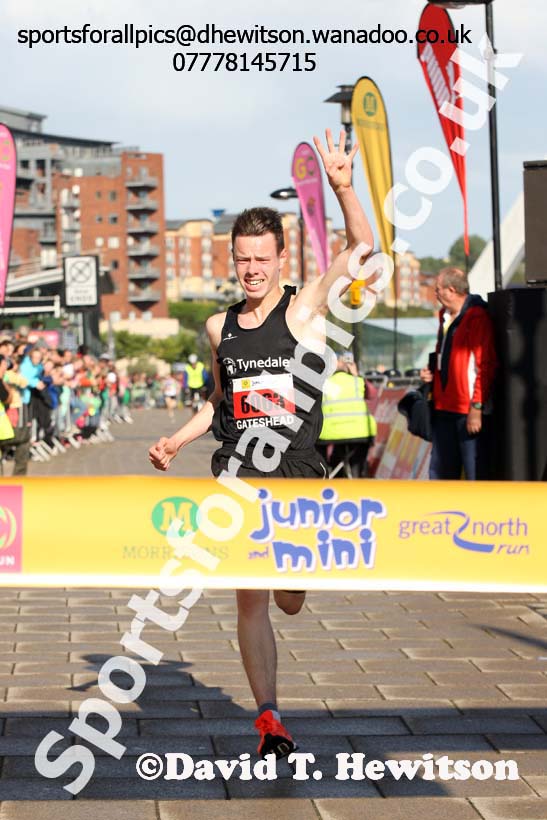 Boys Junior Great North Run. Photo: David T. Hewitson/Sports for All Pics